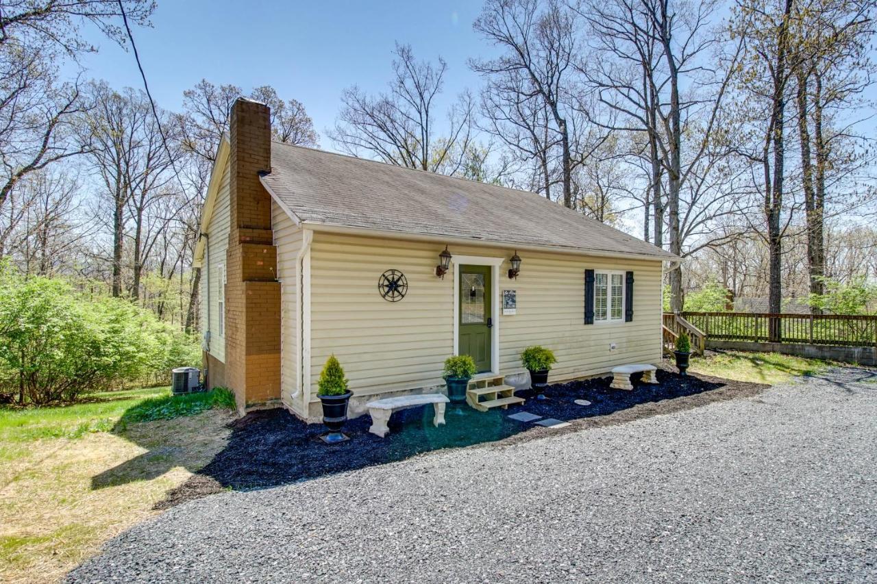 Homey Luray Cabin With Fire Pit And Deck! 외부 사진